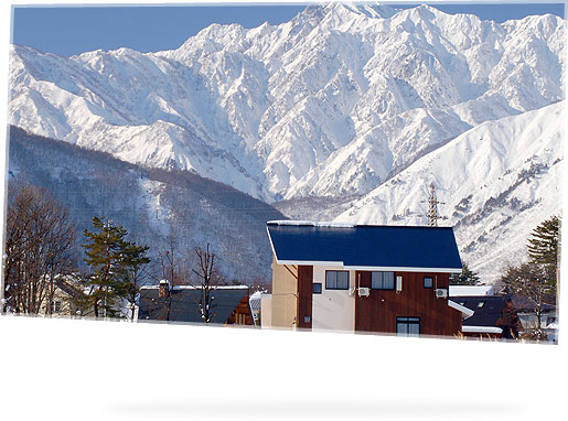 It is built in the magnificent location of the Japanese Northern Alps foot of a mountain.